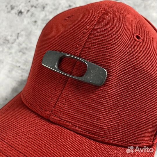 Кепка Oakley Mettalic Logo Red Vintage