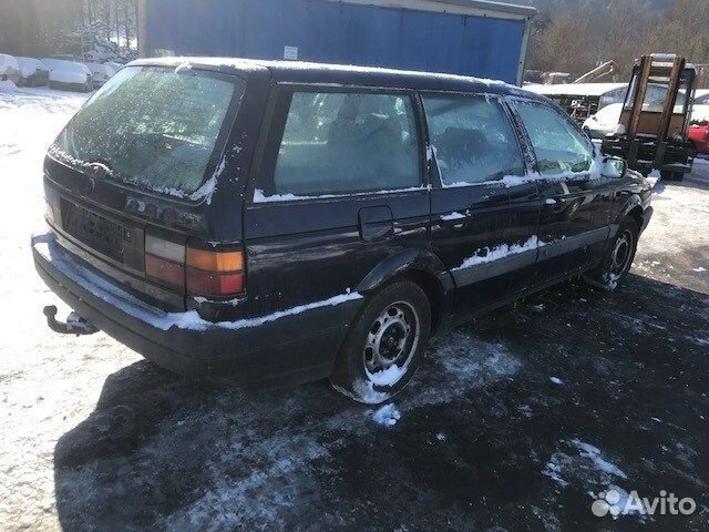 Разбор на запчасти Volkswagen Passat 3