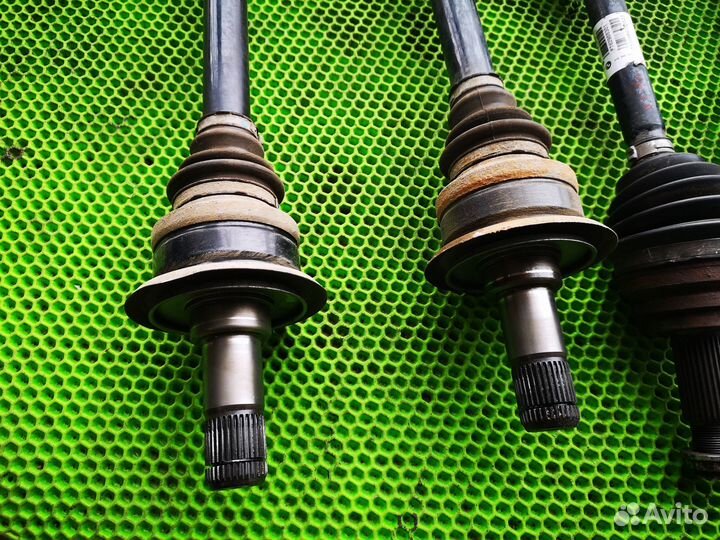 Привод полуось на BMW X5 F15 F85 2013-2018 4.4L