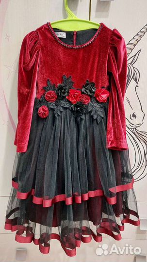 Продам платье для девочки