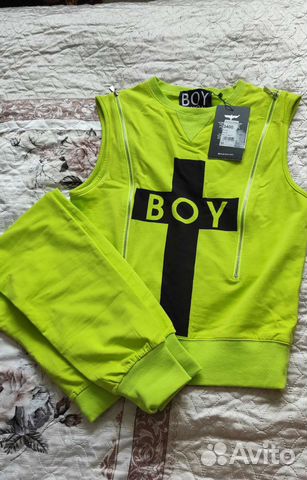 Спортивный костюм женский