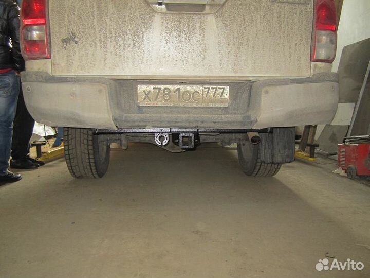 Фаркоп на Toyota Hilux 2015