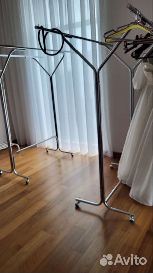 Стойки вешало для одежды