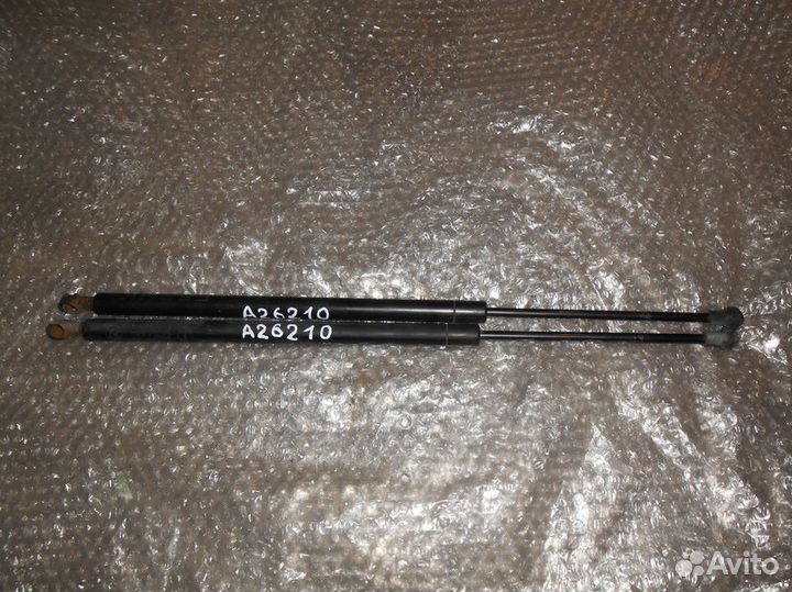 Амортизатор крышки багажника BMW X5 E53 2000-2007г