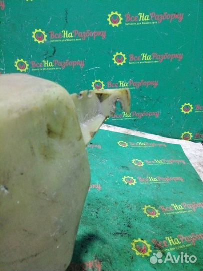 Бачок омывателя Volkswagen Passat B4 универсал