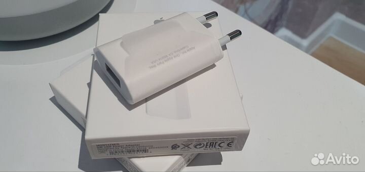 Зарядное устройство на iPhone