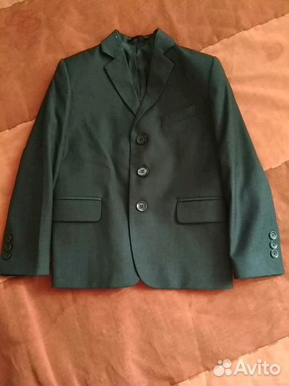 Школьный костюм