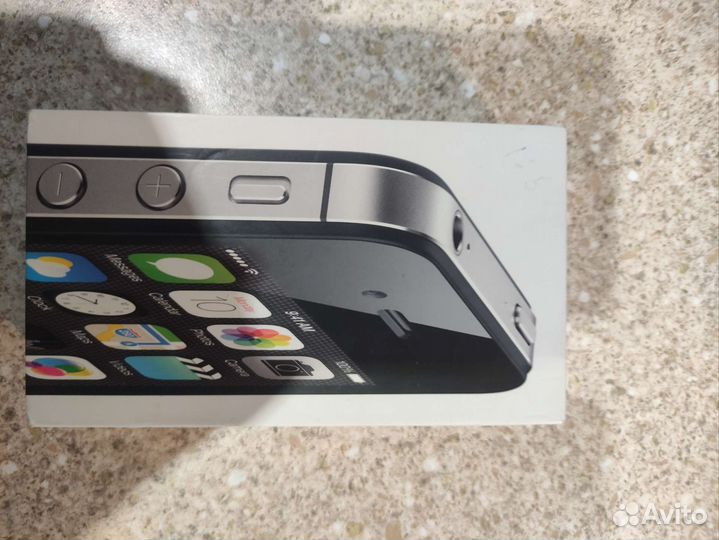 Коробка от iPhone 4s 8GB