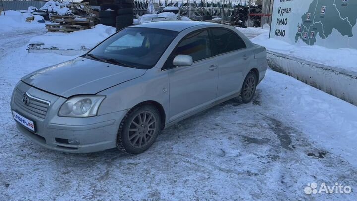 Фара правая Toyota Avensis (T250) 8113005194. Дефект