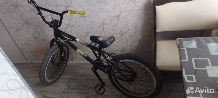 Трюковой велосипед bmx