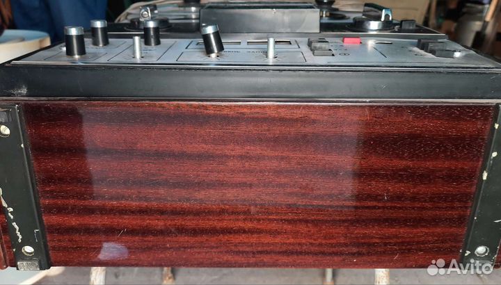 Катушечный магнитофон Юпитер 202