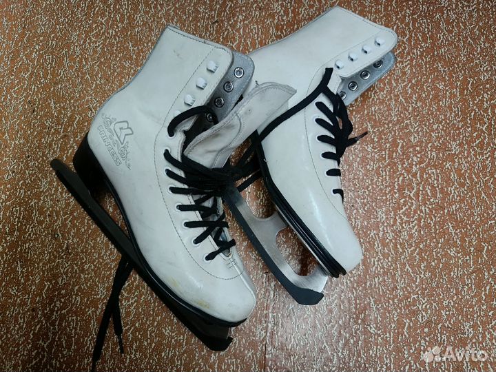 Коньки фигурные 39 размер бу