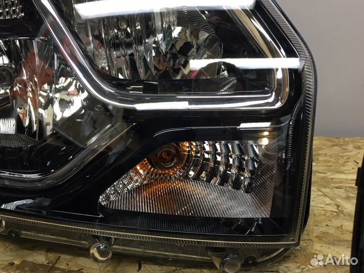 Фара левая или правая Duster Оригинал