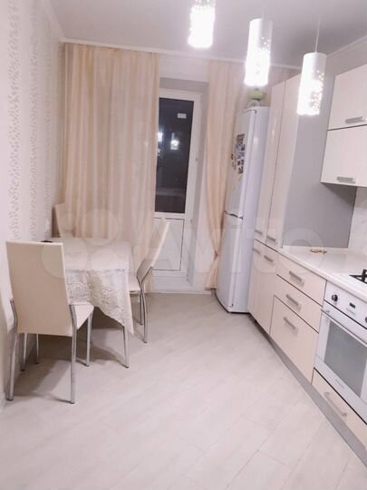 2-к. квартира, 66 м², 9/10 эт.