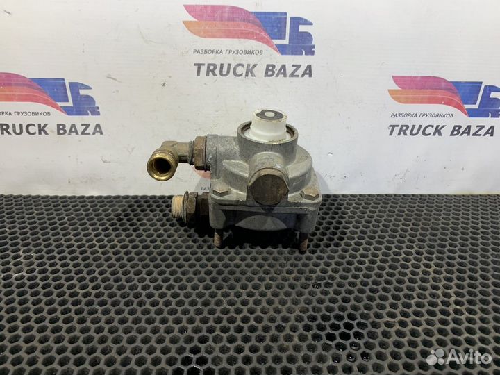 Клапан ускорительный