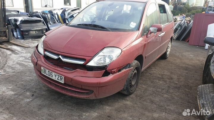 Разбор на запчасти Citroen C8