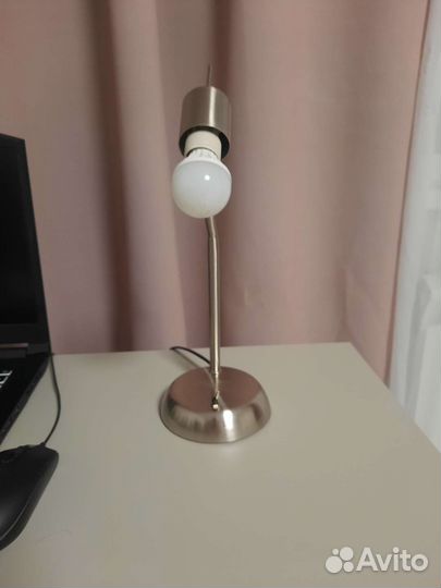 Лампа настольная