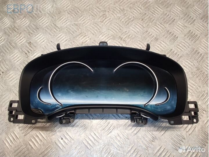 Панель приборов на BMW G30 s1140631