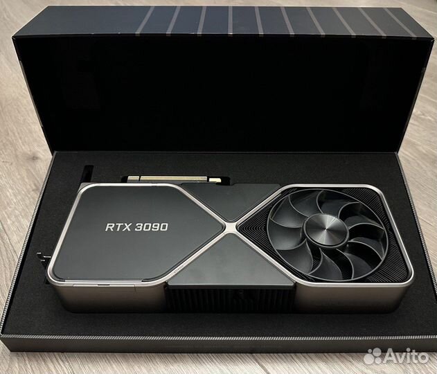 Видеокарта Nvidia RTX 3090 Founders Edition