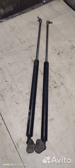 Амортизатор крышки багажника LADA Priora 2011