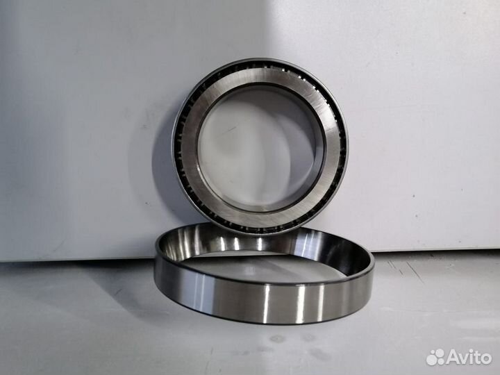 Подшипник ступицы Мерседес Актрос роликовый
