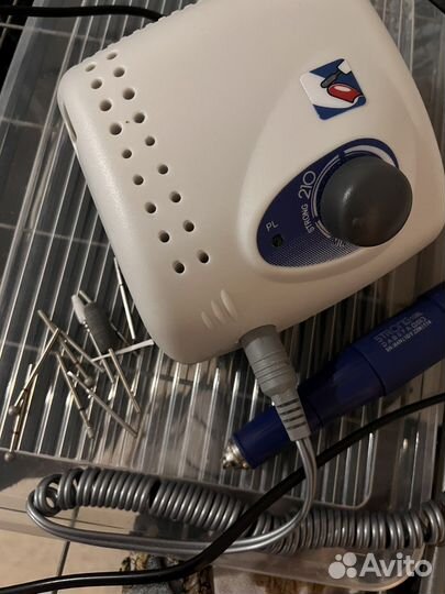 Для наращивания ногтей