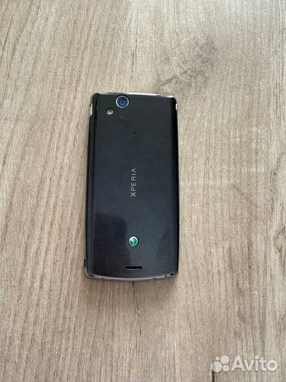 Sony Ericsson Xperia arc, 512 МБ