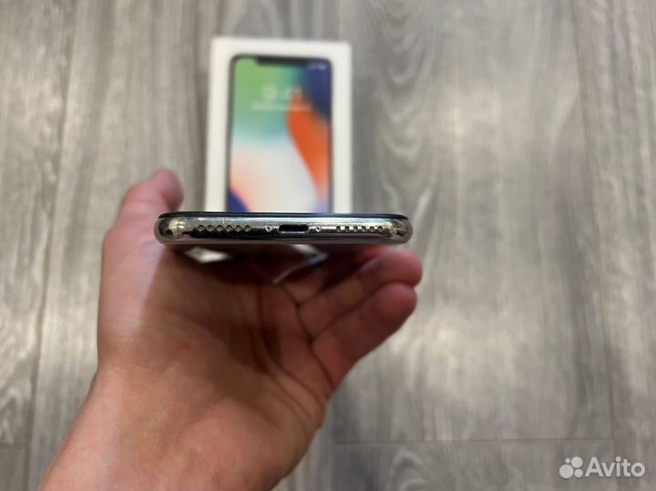 Телефон iPhone X 256 gb