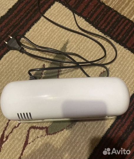 Лампа для ногтей