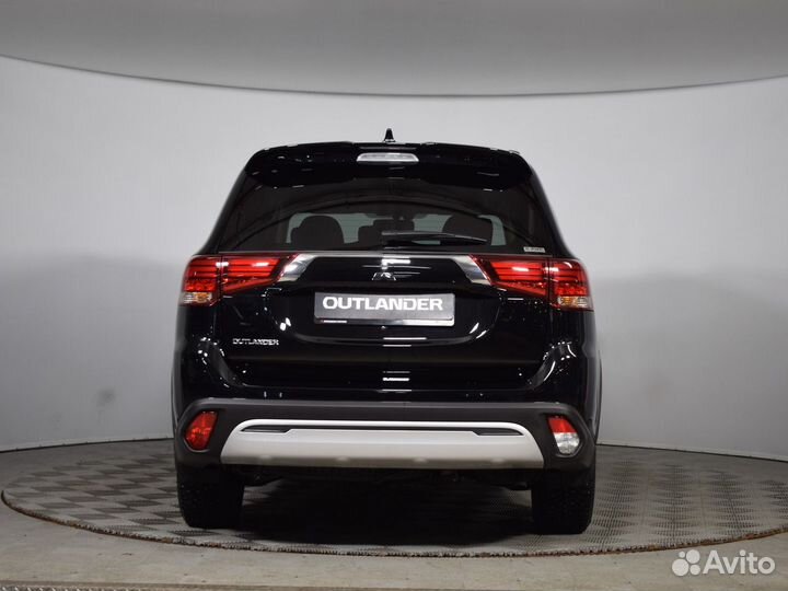 Mitsubishi Outlander 2 CVT, 2022