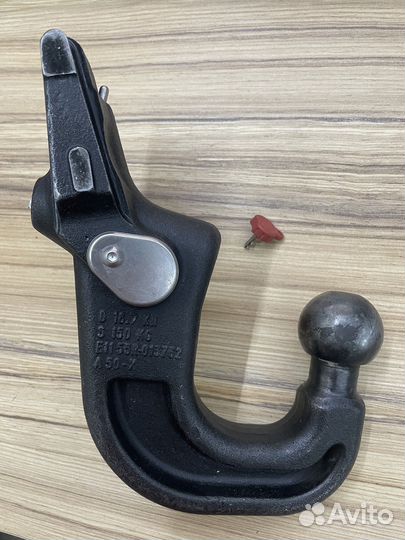 Фаркоп оригинальный на Land rover Discovery 3/4, R