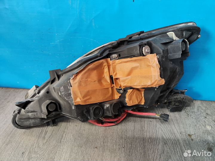 Фара правая Lexus IS 2 2005-2013