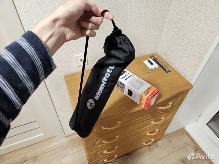 Штатив Manfrotto Compact Light