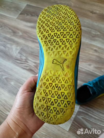 Футбольные бутсы