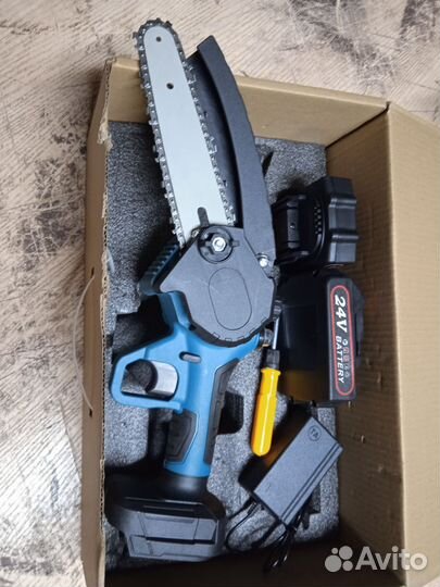 Сучкорез аккумуляторный