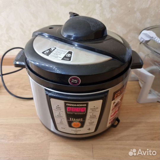 Мультиварка-скороварка redmond RMC-PM4506