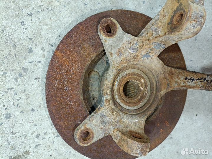 Кулак поворотный Kia Spectra 2008