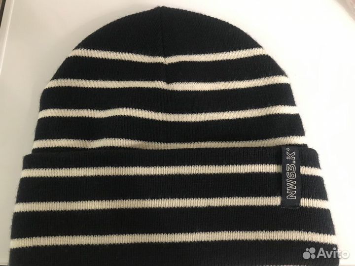 Шапки,шлем,шарфы,краги,тапки,сумка,подтяжки