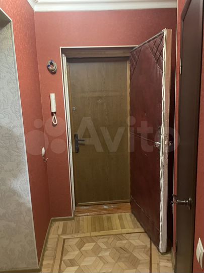 2-к. квартира, 37 м², 3/5 эт.