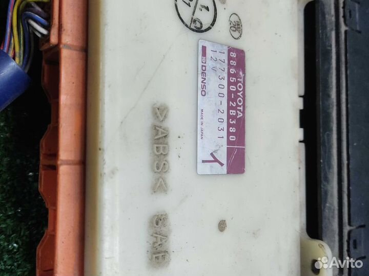 Блок управления отопителем Toyota Carina, VI (T190