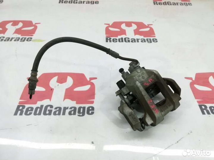 Суппорт задний правый Jeep Grand Cherokee WK2 ERB