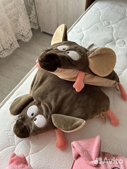 Мягкие подушки игрушки - плед