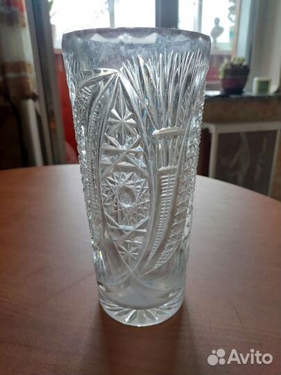 Хрустальная ваза