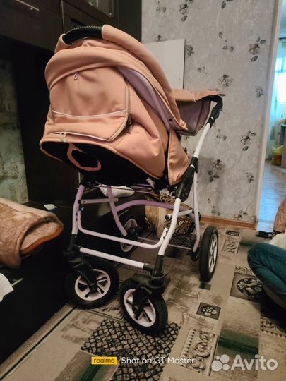 Продам новую коляску