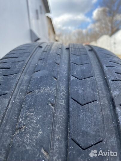 Continental ContiPremiumContact 5 215/70 R16