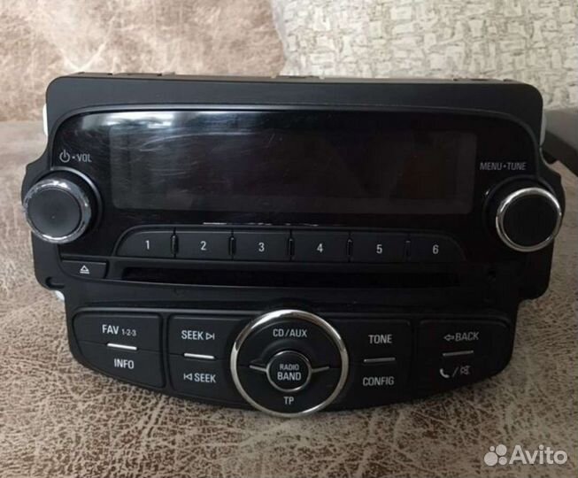 Продам штатную магнитолу на Шевроле Авео Т300