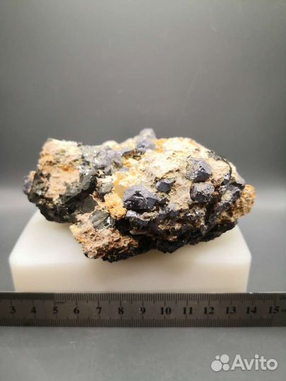 Друза: галенит, сфалерит, кальцит. Дальнегорск