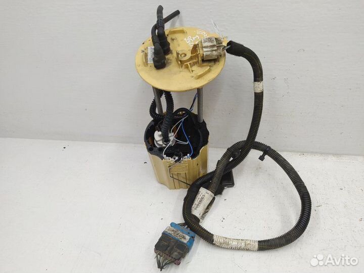 Б/У Б/У Насос топливный Европа 1358922913503108A