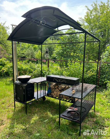 Беседка с мангалом
