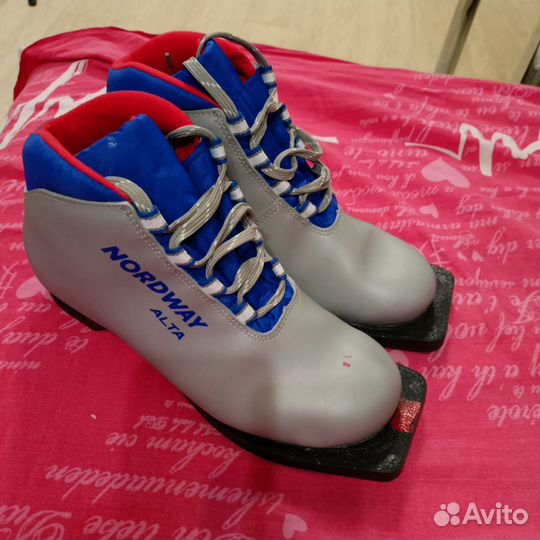 Беговые лыжи